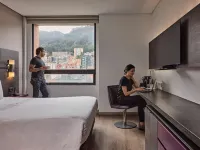 Mercure Bogota BH Zona Financiera Hotels near Campin