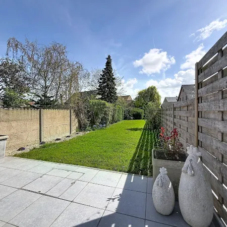 Stella Maris with Garage and Garden