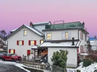 Elegant Lake Zurich House With Stunning Views and Private Terrace Hotels in Stafa