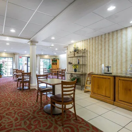 Comfort Suites Palm Desert I-10