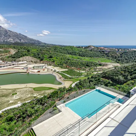 RLQ - Modern 2 Bed Apt With Rooftop Plunge Pool