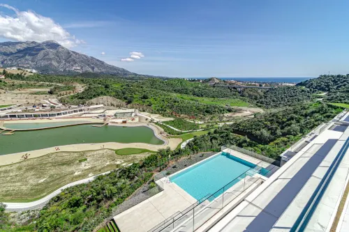 RLQ - Modern 2 Bed Apt With Rooftop Plunge Pool - 4-Sterne