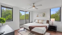 Upstay Modern & Pet-Friendly 2Br Home Near SoCo - Lejligheder