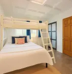 Gatsby’s Main Level. Ocean Bay Park. Heated Saltwater Pool + Hot Tub. Sleeps 12