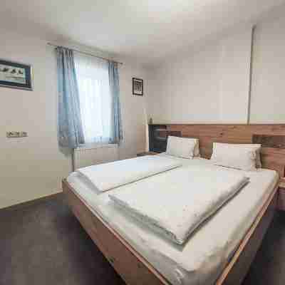 Haus Toferer Rooms