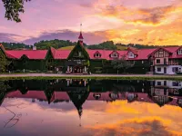 The Highlands at Harbor Springs Hotels in Pleasantview Township