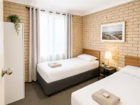 Ocean View Villas Hotels in Geraldton