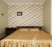 Globus Hotel