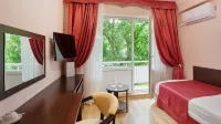 Kurortnaya Poliklinika im. N.I. Pirogova s Pansionatom s Lecheniem Iskra Health Resort