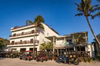 Sandbar Beachfront Hostel & Restaurant Hotels in 