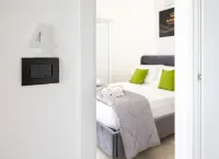 Monolocale Riva – Wi-Fi, Clima e Giardino a Torre Lapillo - 4-Star