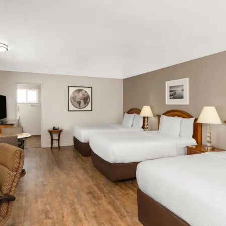 Ramada Bayside Inn and Suites