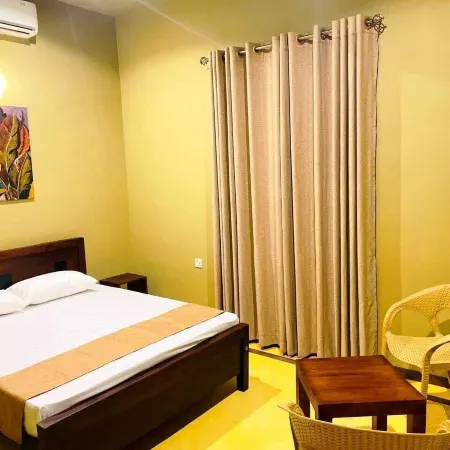 Edward's airport guest in Negombo located 2.1  mile from Colombo Bandaranaike International Airport