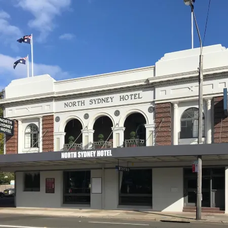 The North Sydney Hotel Отели рядом с достопримечательностью «Пляж Балморал»