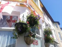 Sunnyside Hotel - Homestays