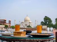 Joey's Hostel Agra - breakfast