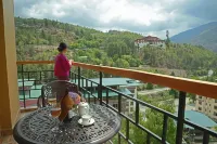 Hotel Cholay Khangzang - Bergblick