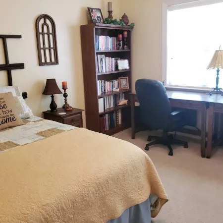Right at Lake Tobesofkee & 10 miles from downtown!