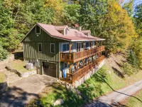 Min to Hatley Mountain Views-hot Tub-game Room - Wifi