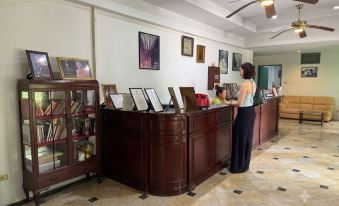 Luxury Hotel