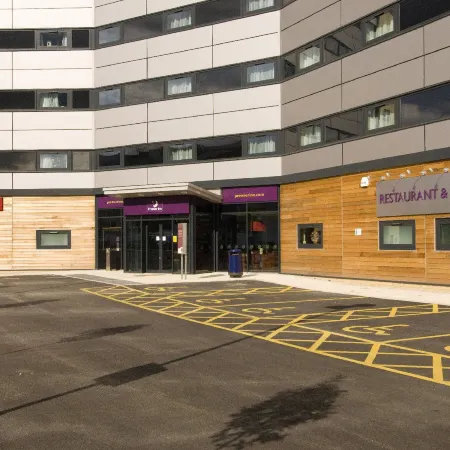 Premier Inn Manchester Airport (M56/J6) Runger Lane South