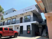 2BR laid back apartment, near beach - Apartemen
