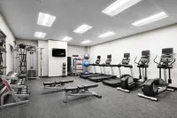 Courtyard Newark Downtown - Gym