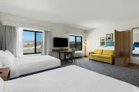 Hampton Inn & Suites by Hilton Corona - 2-Star