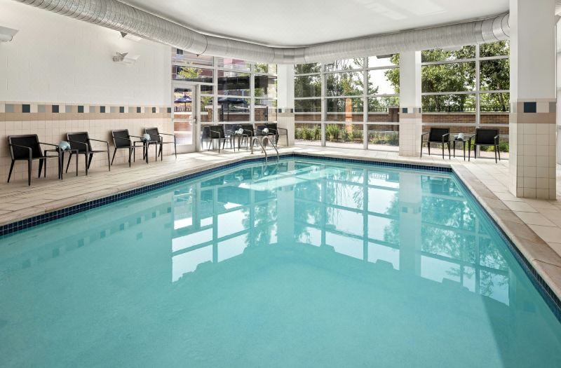 Courtyard Minneapolis Maple Grove/Arbor Lakes photo 2