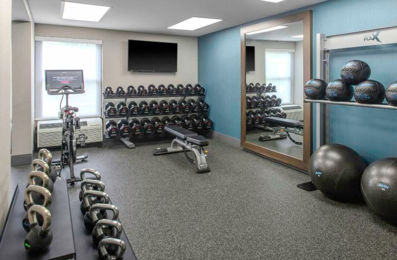 Hampton Inn Detroit/Northville (Farmington Hills Area) photo 2