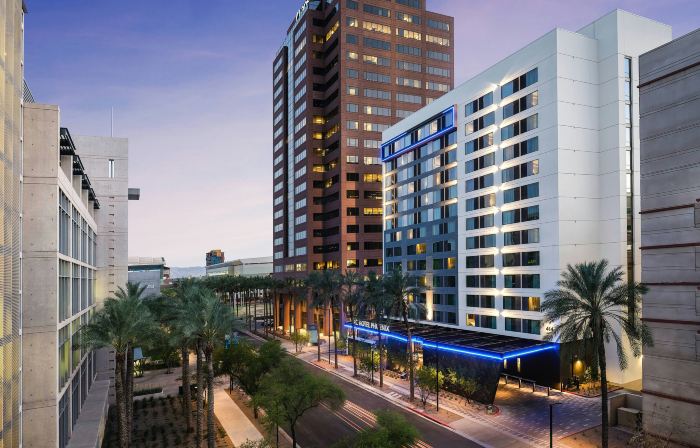 AC Hotel Phoenix Downtown