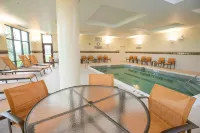 Courtyard Cincinnati Midtown/Rookwood - Pools