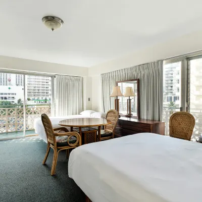 Royal Grove Waikiki Hotels near Kuilei Cliffs Beach Park