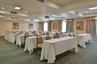Hampton Inn & Suites Woodland-Sacramento Area - 2-Star