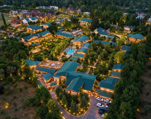 The Orchard Retreat & Spa - piscina