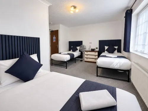 All Seasons Guest House Gatwick & Airport Parking - 2-Star