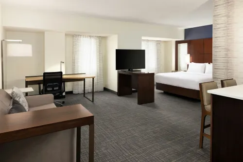 Residence Inn Minneapolis Downtown/City Center - Kitchen