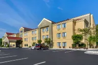 Comfort Inn & Suites Troutville - Roanoke North - Daleville Hotel in zona The Flying Mouse Brewery