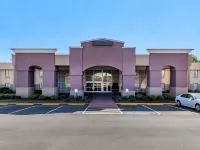 Quality Inn & Suites - Greensboro-High Point Hotels in Greensboro