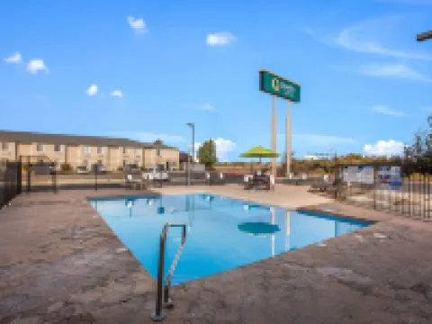 Quality Inn & Suites Meridian - West Boise Hotels in Ada County