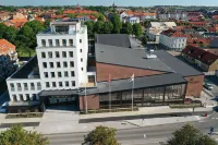 Fritiden Hotell & Kongress Отели в г. 