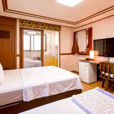 Hill Stay Hotel Residence โรงแรมใกล้CGV กูมิ