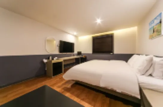 25 號飯店 - 蔚山市政廳飯店