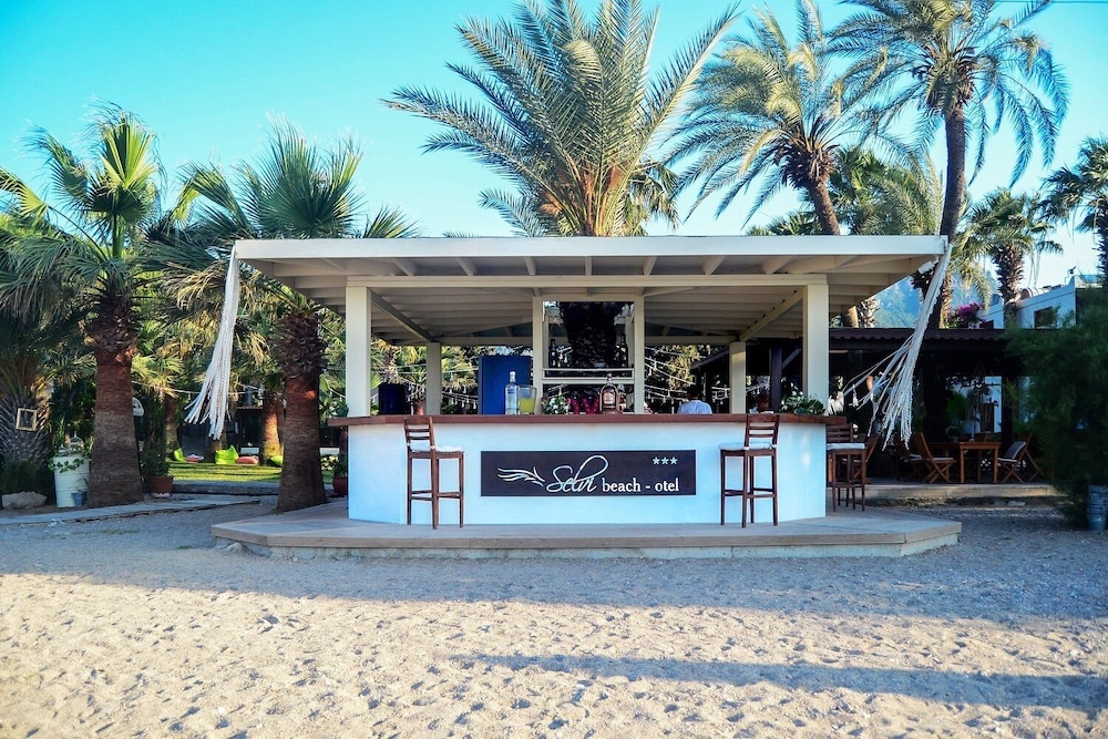 Selvi Beach Otel (Selvi Beach Hotel)