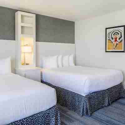 Hotel Solarena Newport Beach, a Dazzler Select by Wyndham Rooms
