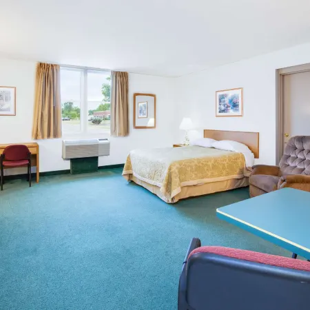 Super 8 by Wyndham Brooklyn