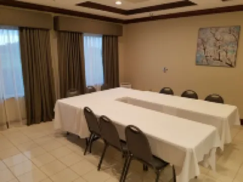 Crown Pointe Lodge, BW Signature Collection Hotels in St. Francois Township