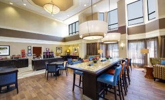 Hampton Inn & Suites Atlanta-Airport North