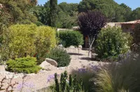 Les Jardins de Santa Giulia - Charmante Chambre d'hote Hotels in 