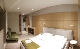 Terrace Rooms - Luxurious Room